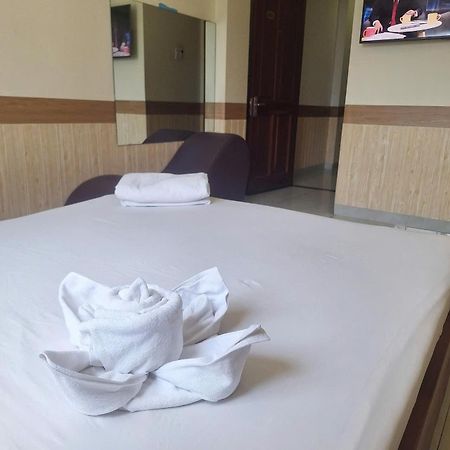 Damry Hotel Хошимін Екстер'єр фото